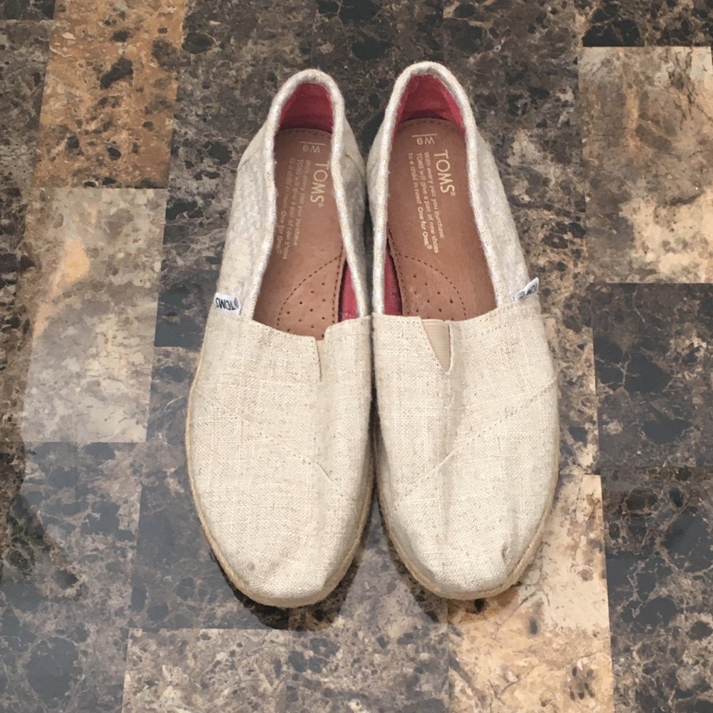 TOMS W9 shoes